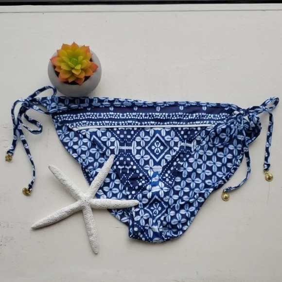 Tommy Bahama Cowrie Reversable String Bikini botto - Picture 5 of 9